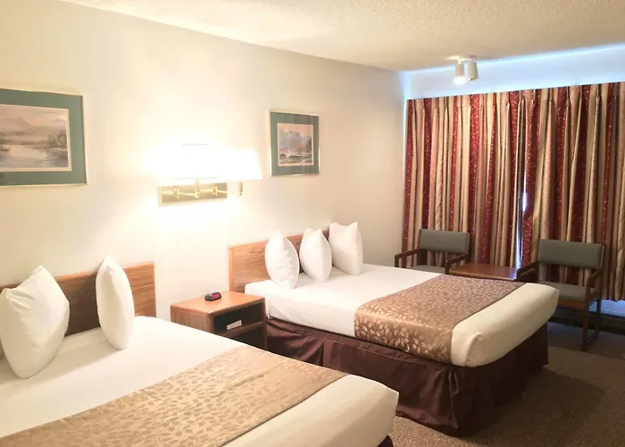Golden Eagle Hotel
